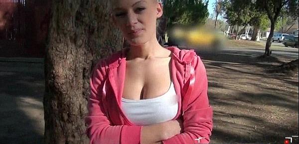 Perving on hot blonde runner.1